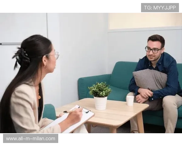 如何在 2026 年通过生物反馈技术显著缓解职业选手的“大型赛前竞技焦虑”？